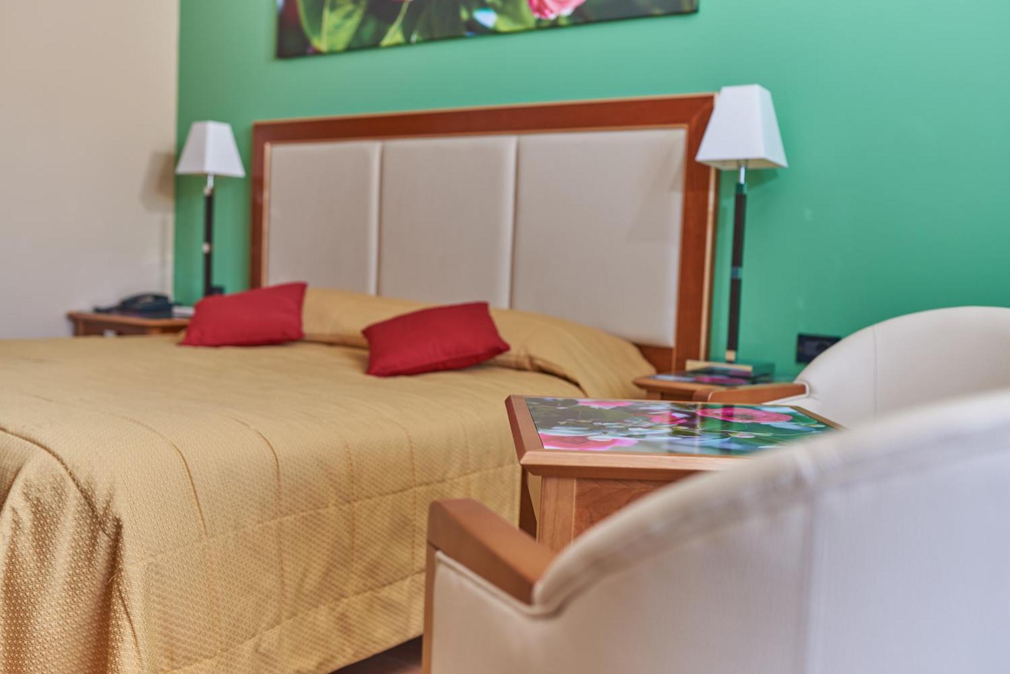 Belfiore Park Hotel 4Stars Superior "Adults Only" Brenzone sul Garda Bilik gambar